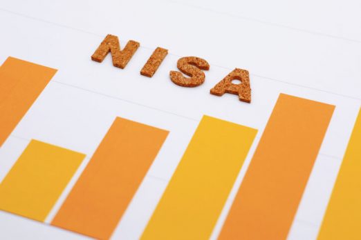 積立NISAを解約する方法！デメリットや手数料など、注意したい点を解説